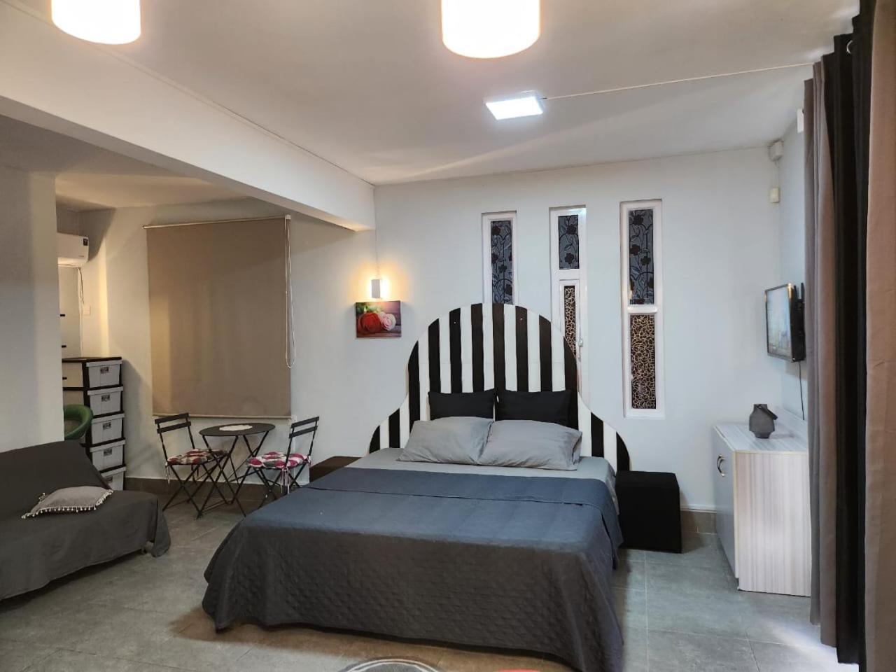 Piscines Privees Et Chauffees, Private Heated Pools